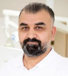 Tandarts B. Azadian van Tandartspraktijk Stiphout